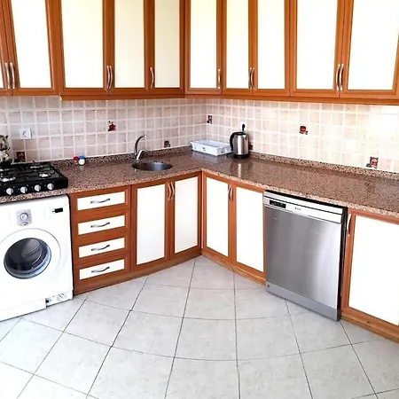 Fethiye'de Merkezi Konumda 1+1 Daire Apartament *