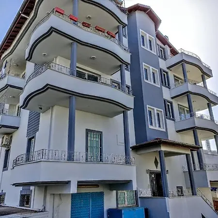 Fethiye'de Merkezi Konumda 1+1 Daire Apartament Fethiye